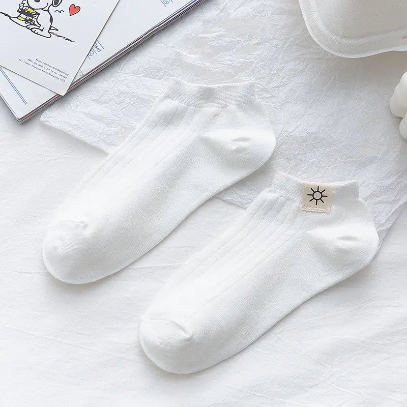 Trendy and Cute Women's Thin Boat Socks